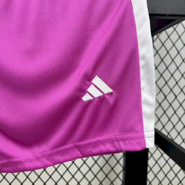 Real Madrid 2025/26 Purple Goalkeeper Kids Kit - Image 3