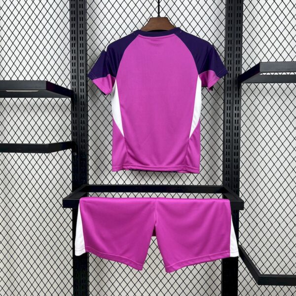 Real Madrid 2025/26 Purple Goalkeeper Kids Kit - Image 2