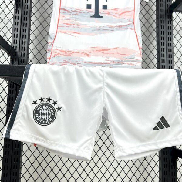 Bayern Munich 2025/26 Away Kids Kit - Image 3
