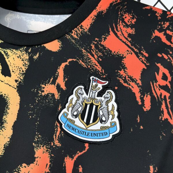 Newcastle United 2025/26 Pre-Match Training Jersey - Image 6