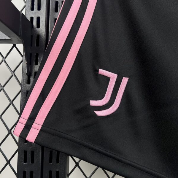 Juventus 2025/26 Home Shorts - Image 4