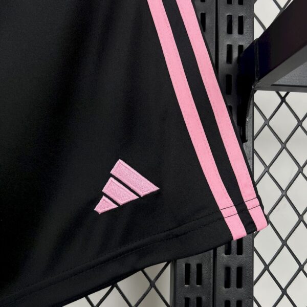 Juventus 2025/26 Home Shorts - Image 3