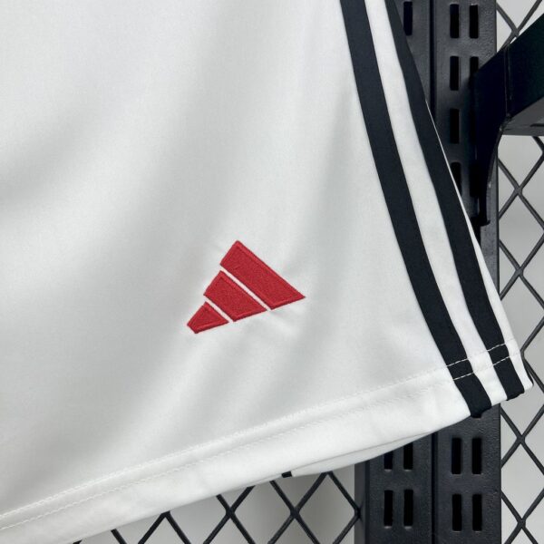 Manchester United 2025/26 Home Shorts - Image 3