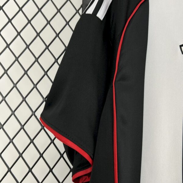 Besiktas 2025/26 Away Jersey – Image 7
