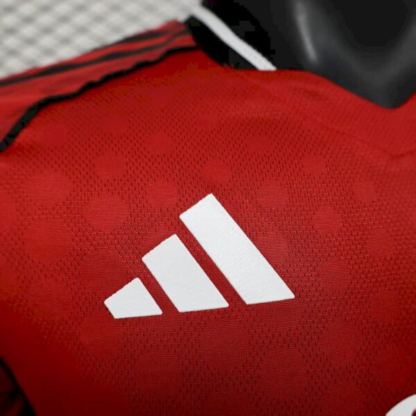 Manchester United 2025/26 Home Jersey Player Version - Image 6