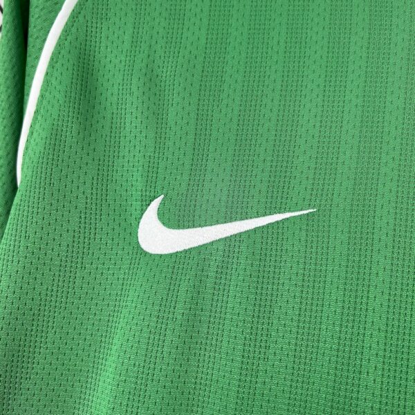 Manchester United 2007/08 Green Goalkeeper Retro Jersey - Image 8