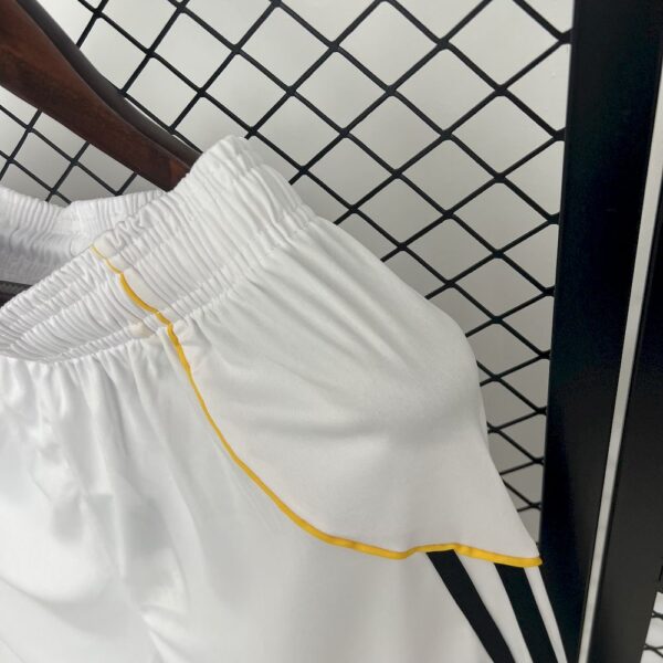 Real Madrid 2025/26 Home Shorts - Image 4