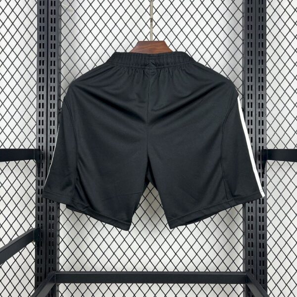 Manchester United 2025/26 Home Shorts - Image 2