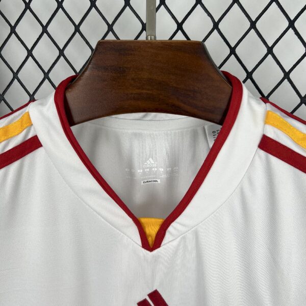 Spain 2011/12 Away Retro Jersey - Image 10