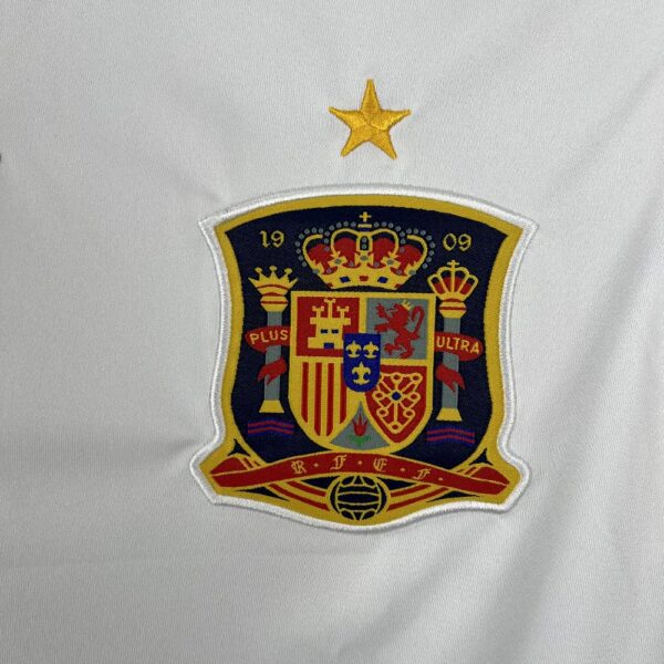Spain 2011/12 Away Retro Jersey - Image 7