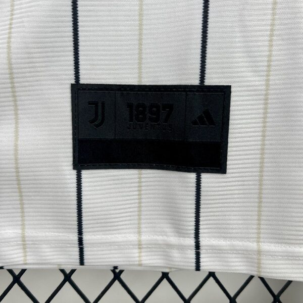 Juventus 2025/26 Us Pack Jersey - Image 5