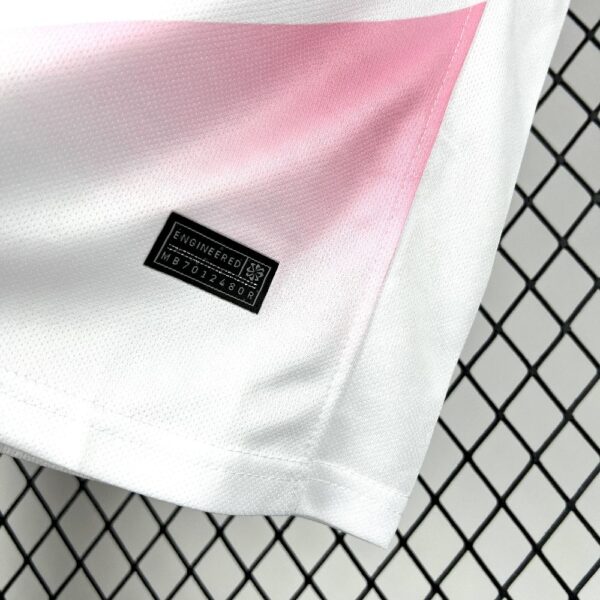 Mens Barcelona 2025/26 Pink Special Edition Jersey - Image 4