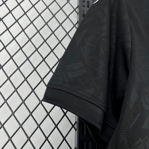 Mens Wolves 2025/26 Goalkeeper Jersey - Image 5