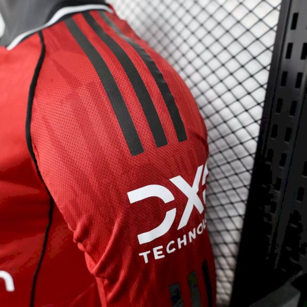 Manchester United 2025/26 Home Long Sleeve Jersey Player Version - Image 6