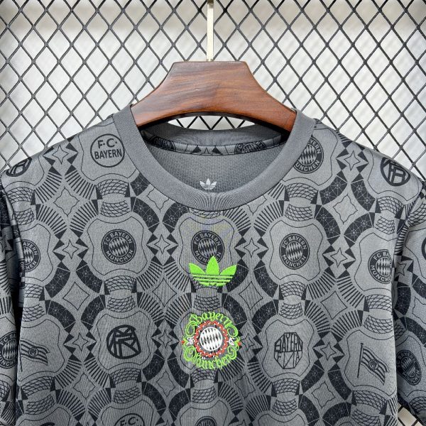 Bayern Munich 2025/26 Wiesn T-Shirt Jersey - Image 7