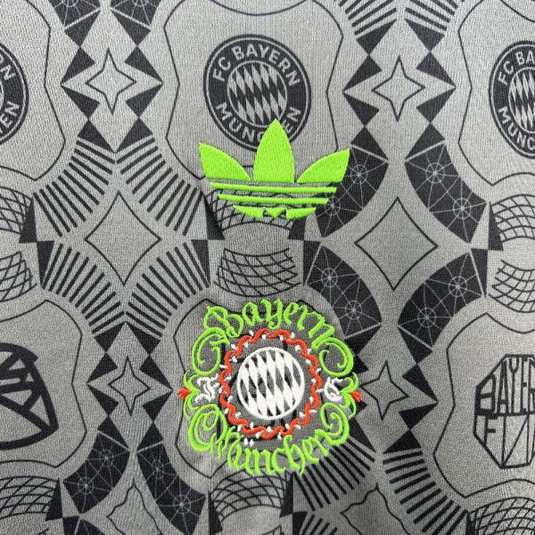 Bayern Munich 2025/26 Wiesn T-Shirt Jersey - Image 6