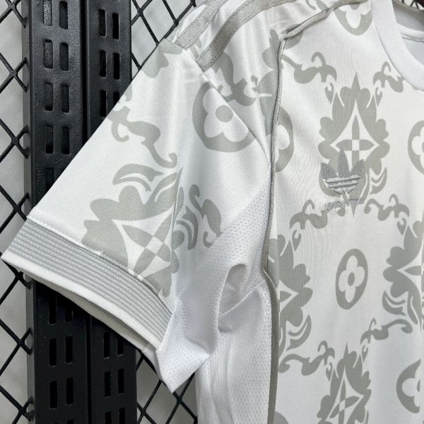 Real Madrid 2025/26 Louis Vuitton Joint Edition Jersey - Image 9
