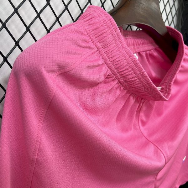 Barcelona 2025/26 Pink Shorts - Image 3
