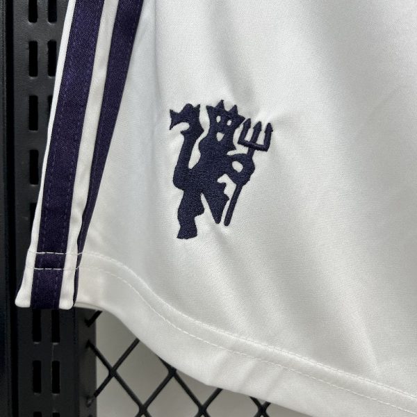 Manchester United 2025/26 Away Shorts - Image 6