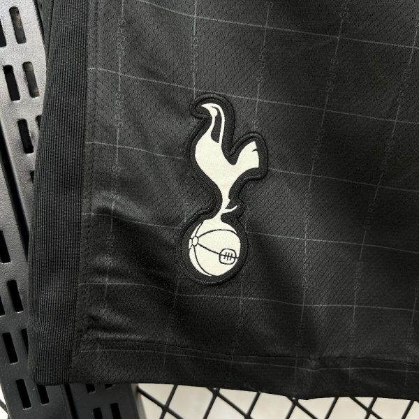 Tottenham Hotspur 2025/26 Away Shorts - Image 4