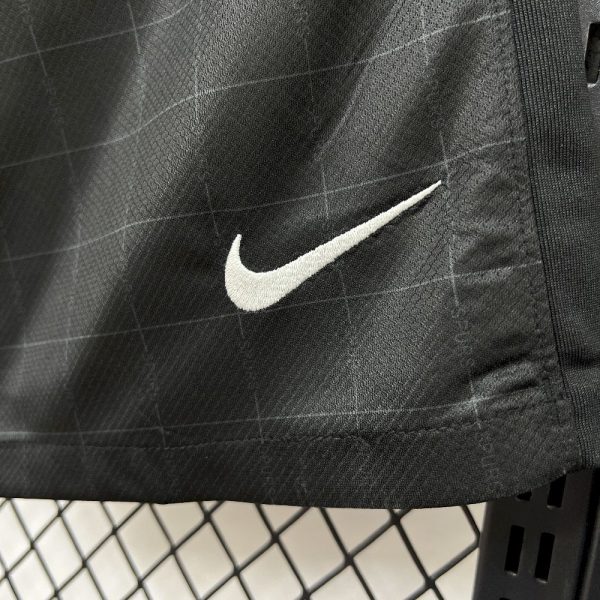 Tottenham Hotspur 2025/26 Away Shorts - Image 3