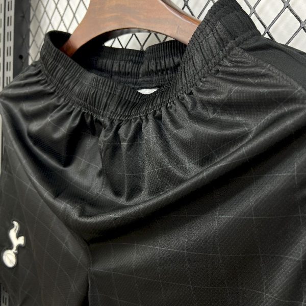 Tottenham Hotspur 2025/26 Away Shorts - Image 2