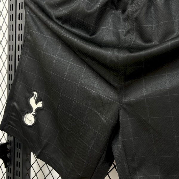 Tottenham Hotspur 2025/26 Away Shorts - Image 5