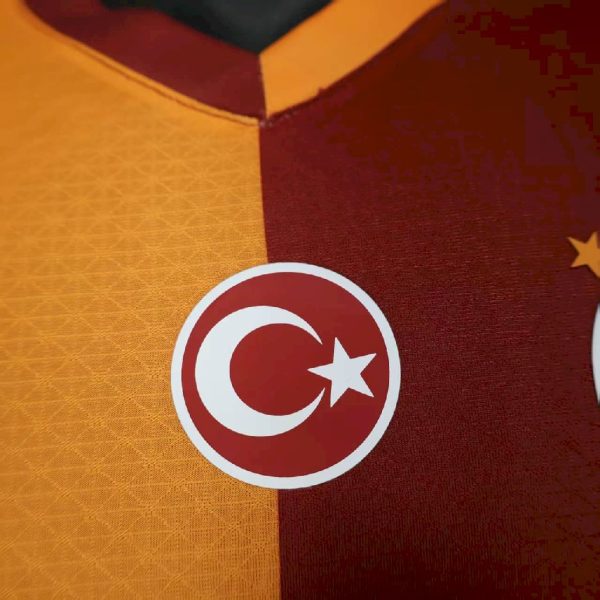 Galatasarays 2025/26 Versione Maglia Home Player - Immagine 5