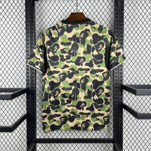 Vista alternativa dell'Mens AD x BAPE 2025/26 Camo Jersey